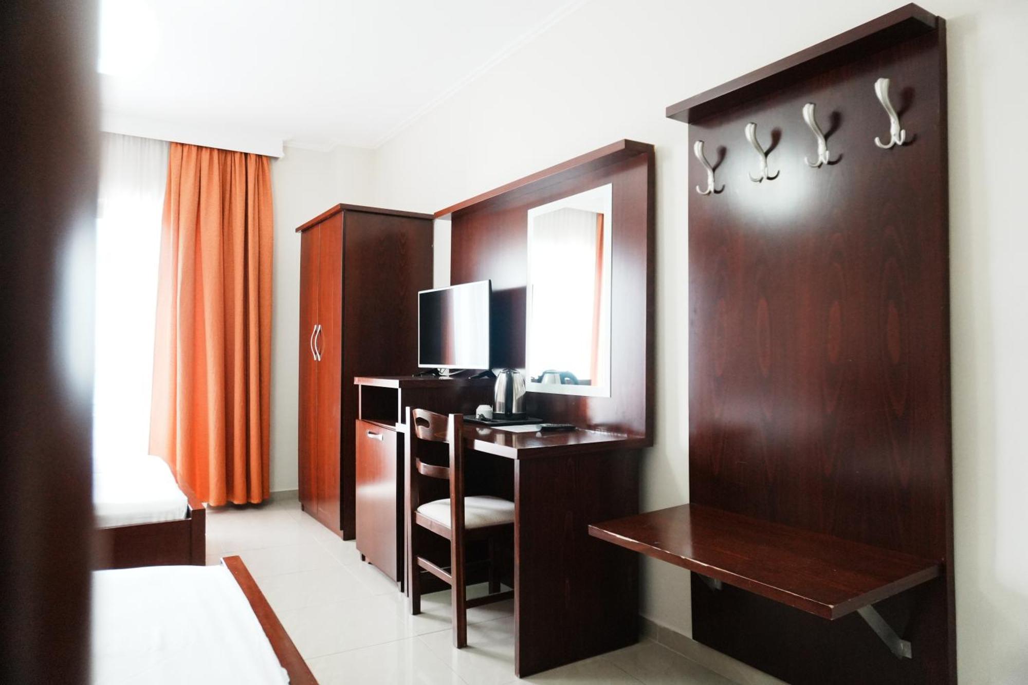 Hotel Mediterrane Sarande Luaran gambar