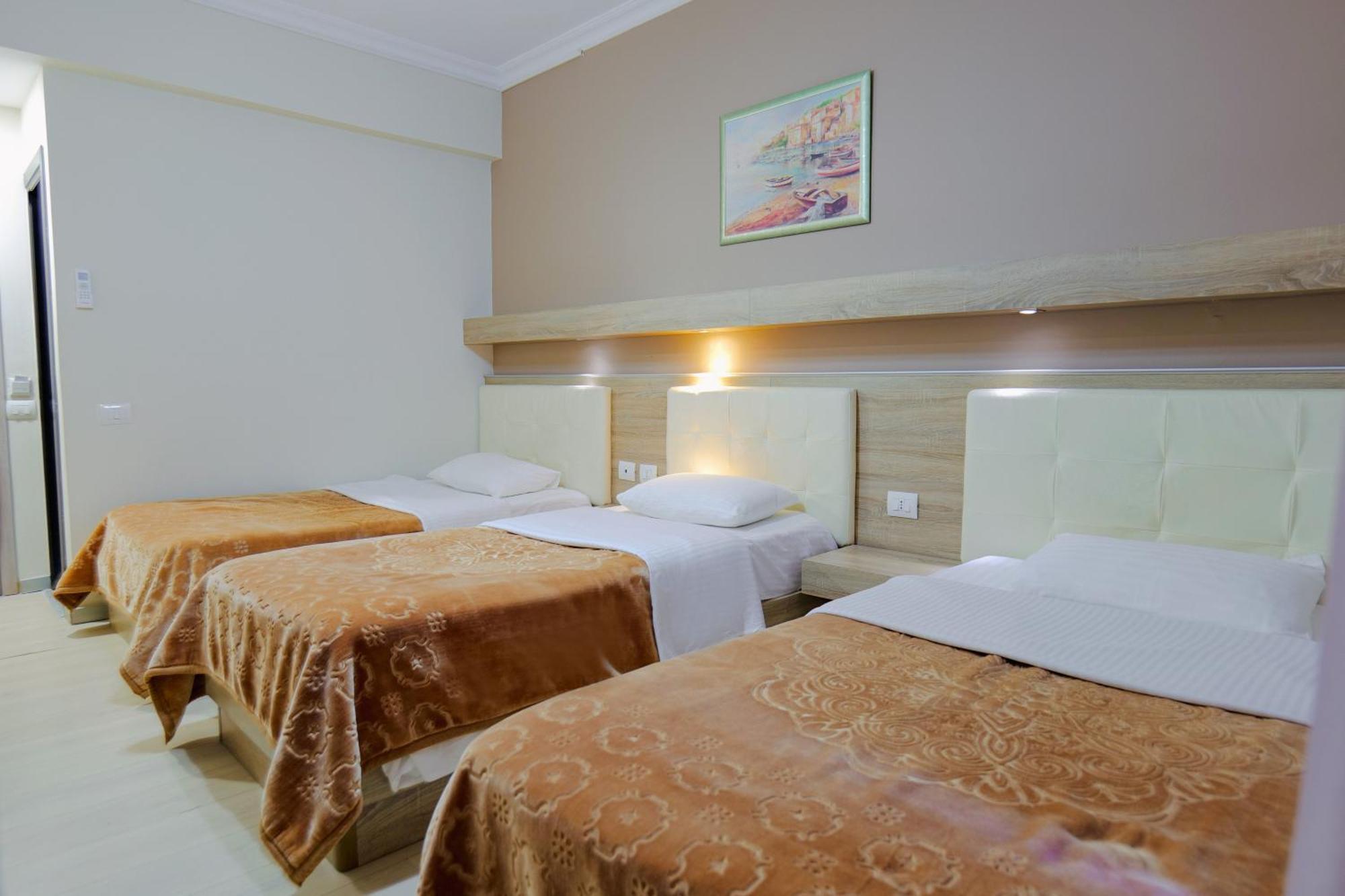 Hotel Mediterrane Sarande Luaran gambar