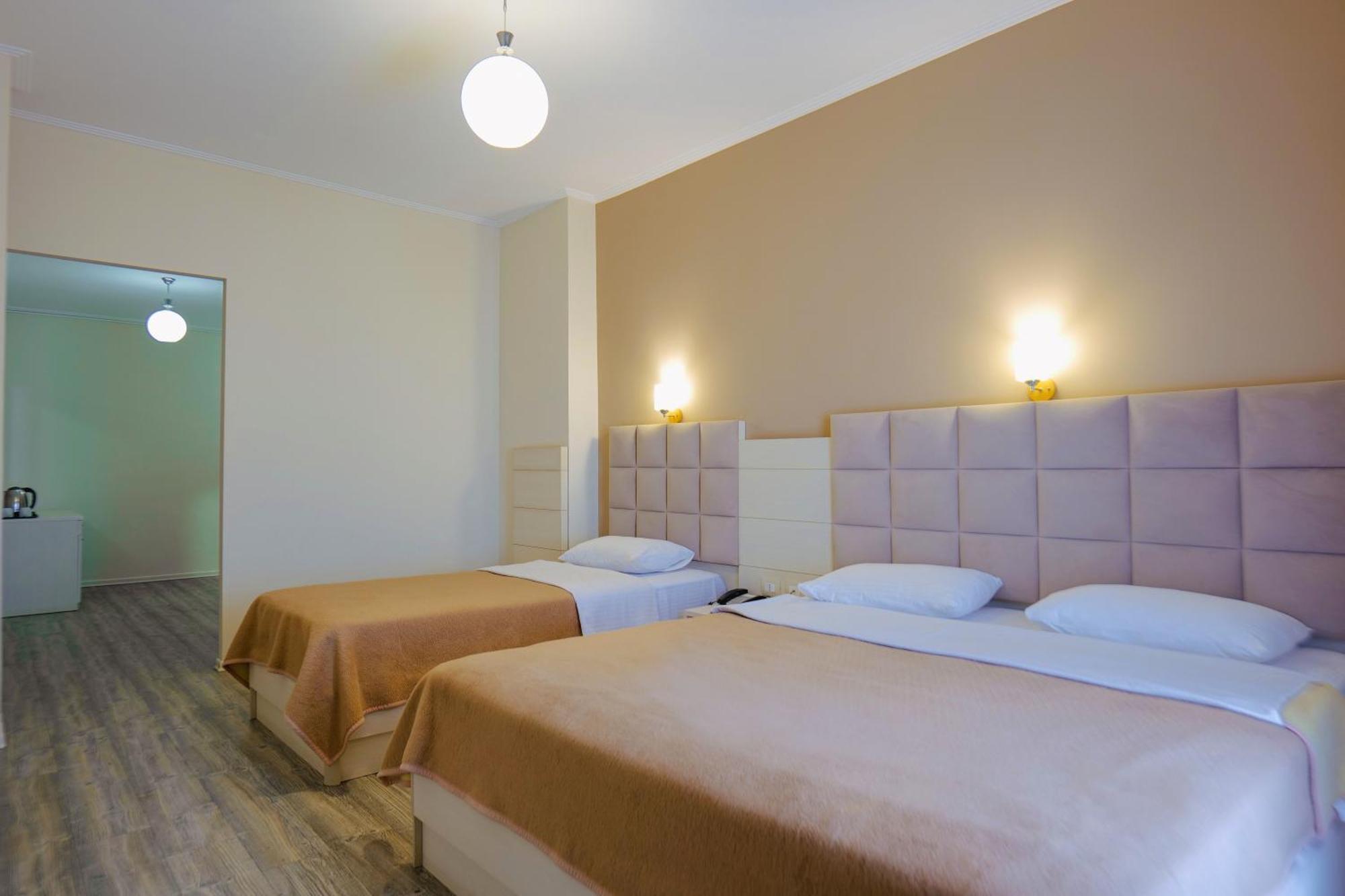 Hotel Mediterrane Sarande Luaran gambar